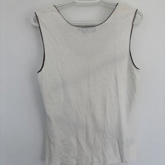 One on One White Top with Coffee Brown Detail size L - Picture 6 of 6